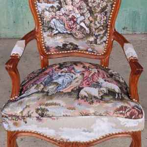 Кресло стил Луи 14-ти, дамаска – дъб, Нов – внос от Холандия