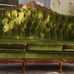 Холова гарнитура в стил Луи 14-ти , дъб-дамаска в топ-състояние комплект от диван 3-ка и два броя фотьойли,  внос от Белгия.