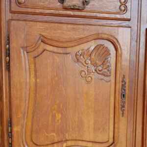Скрин в стил Луи 14-ти от дъб с четири врати внос от Белгия.