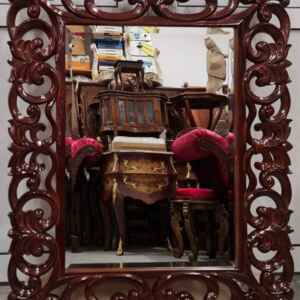 Стенно огледало с фасет-дърворезба от махагоново дърво изцяло ръчна изработка внос от Индонезия.