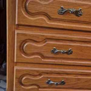 Шкаф с три чекмеджета в стил Луи 15-ти от дъб внос от Белгия.